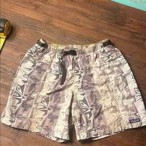 Mens PATAGONIA River Guide shorts size L